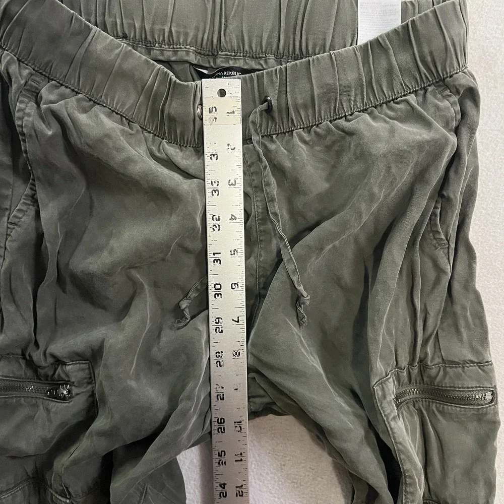 BANANA REPUBLIC Tencel Cargo Jogger Pants Pull On Lyocell Women's Size XS Green